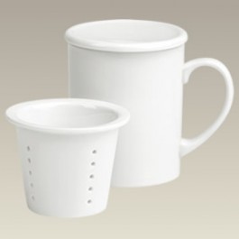 J068121 our 8 oz tea mug with infuser and lid 3.75 tall and 2.9 inches wide